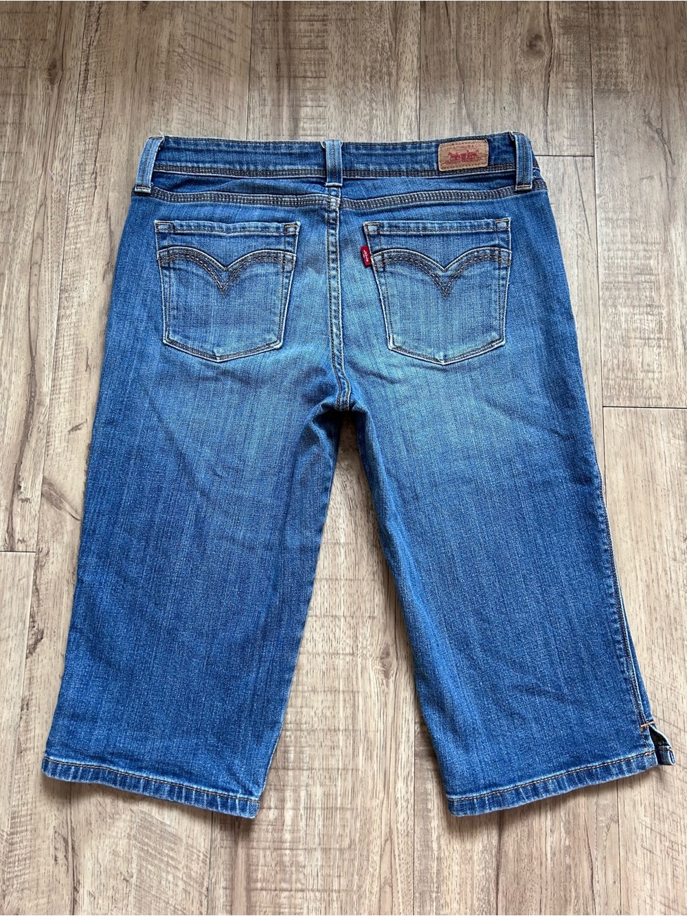 Levi's Women's Medium Blue capris worn in neutral capsule western country casual